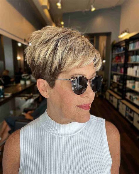 short hair cuts and styles|short hairstyles for 60+ ladies.